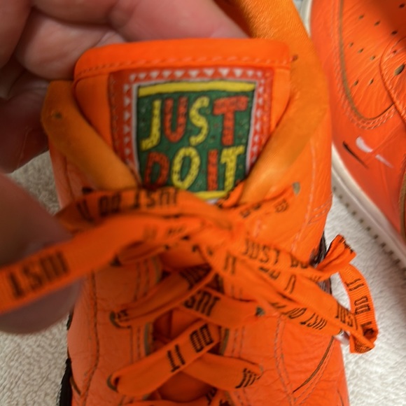 Nike Air Force One Just Do It. Pack Orange. - Picture 6 of 11